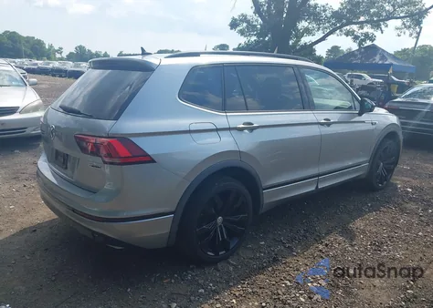 2020 Volkswagen Tiguan 2.0T Se/2.0T Se R-Line Black/2.0T Sel из США, поврежденный, VIN 3VV2B7AXXLM146710